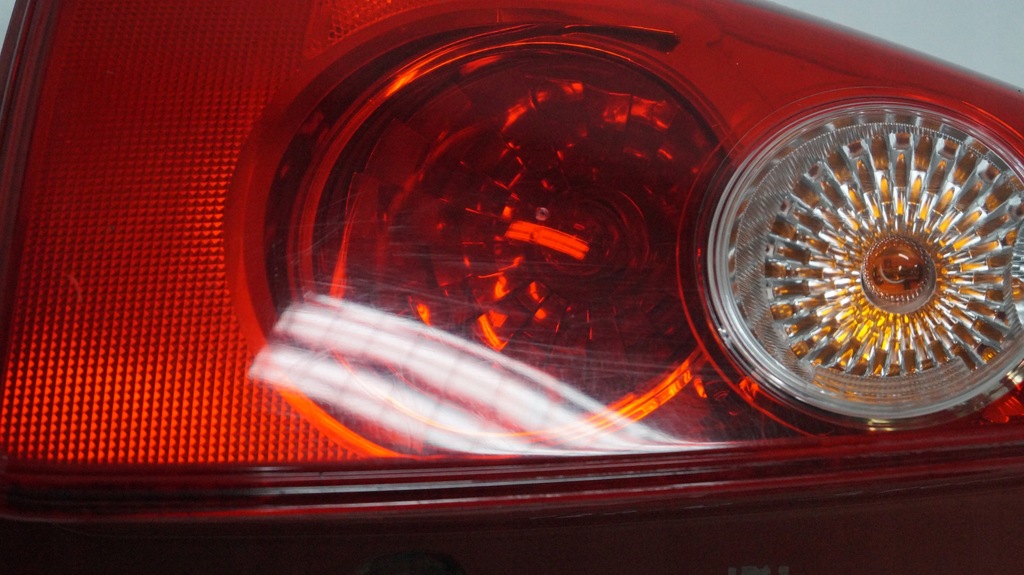 фото №13, Лампа задняя левая mazda 5