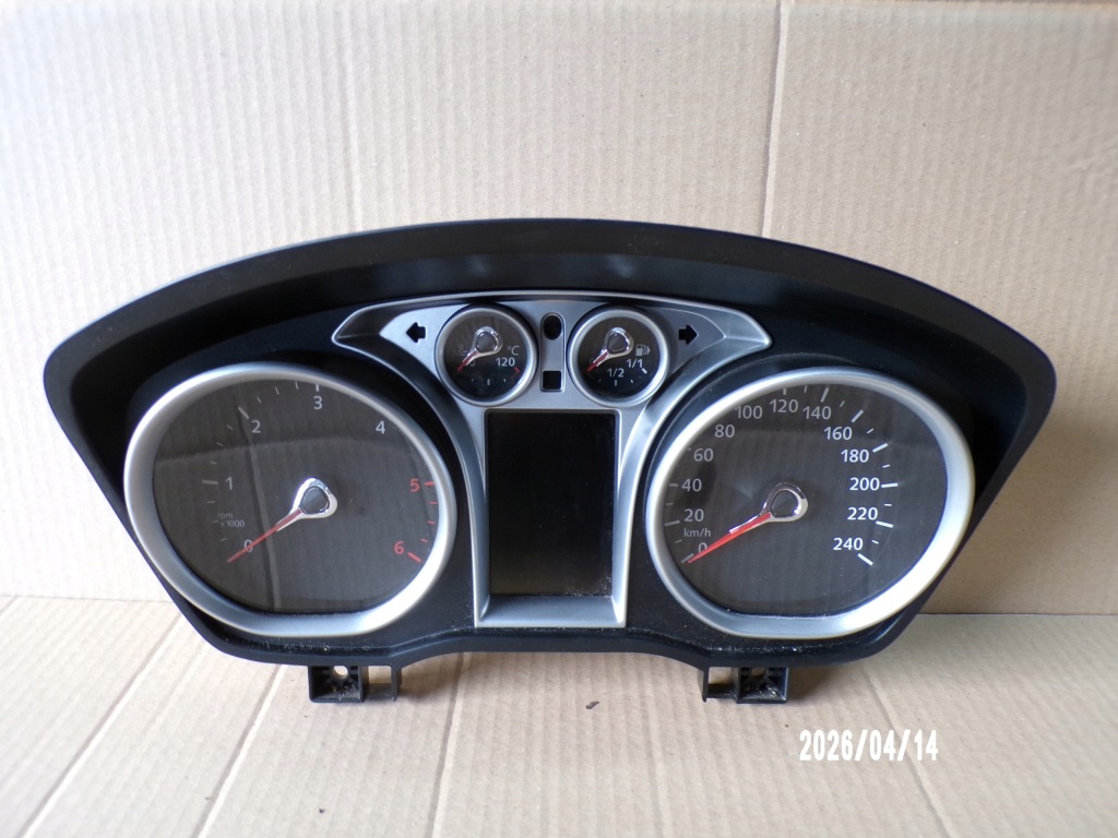 Купити Ford kuga mk1 2.0 tdci панель 8v4t10849lf