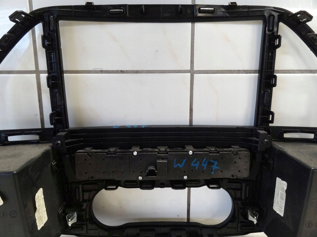 фото №7, Mb vito w447 2014 рамка панель радіо консолі передньої a4476890647