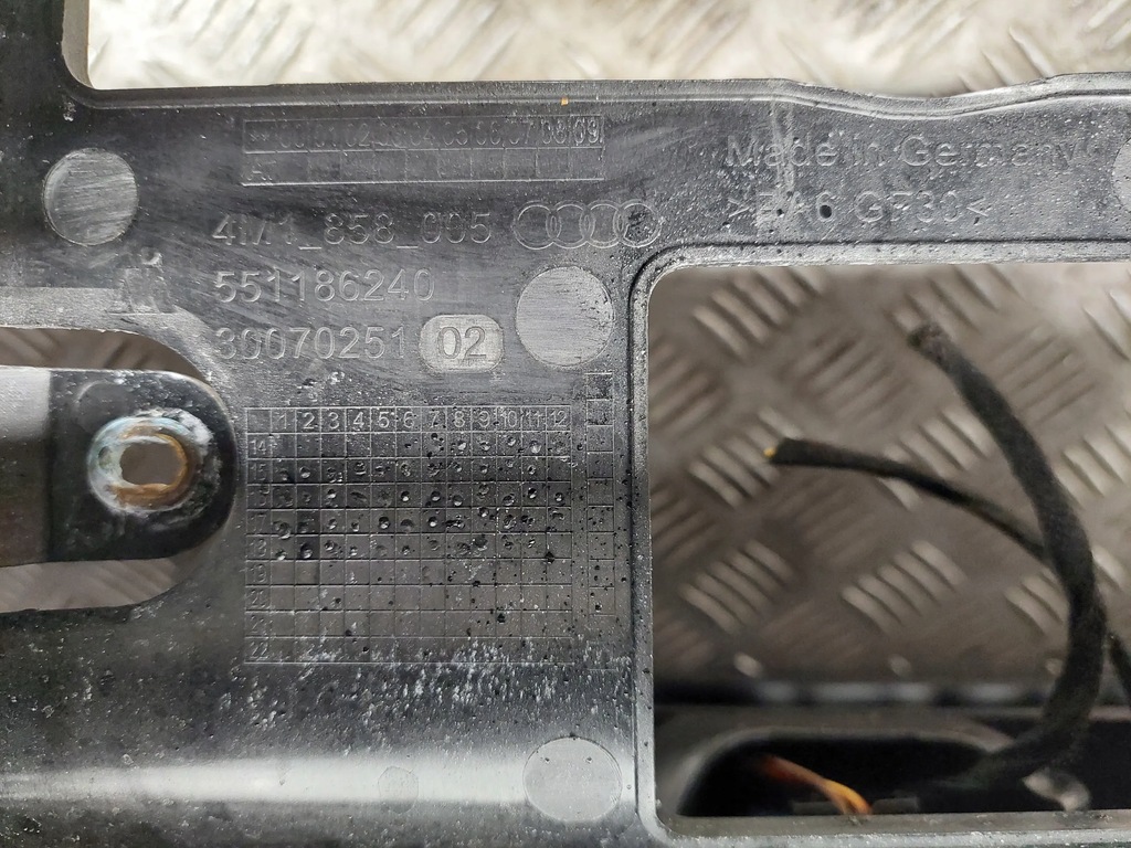 фото №5, Audi q7 4m 4m1858005 панели приборная, консоль