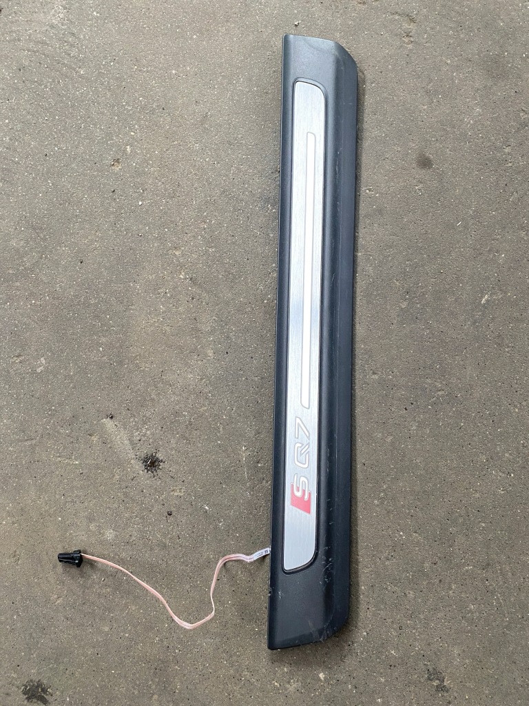 фото №1, Audi sq7 4m накладка поріг права 4m0947406c