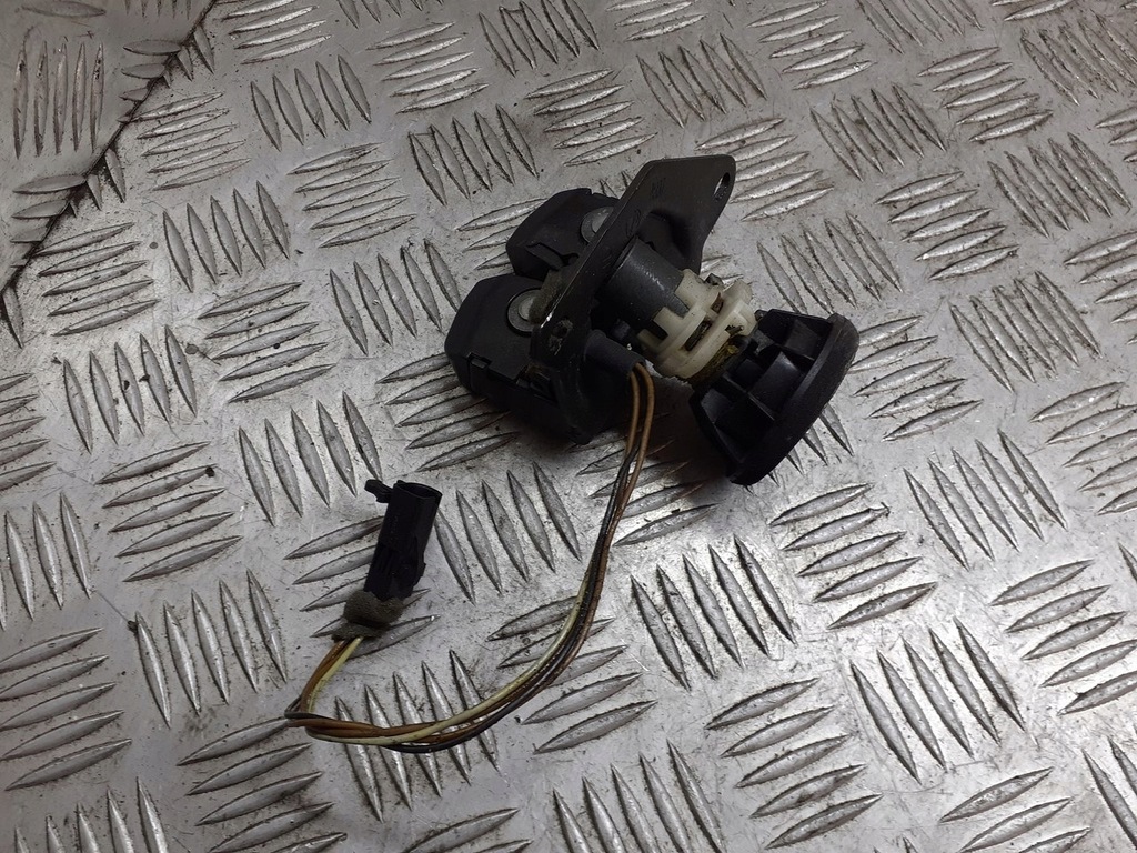 фото №1, Замок кришки багажника fiat punto ii 1.2