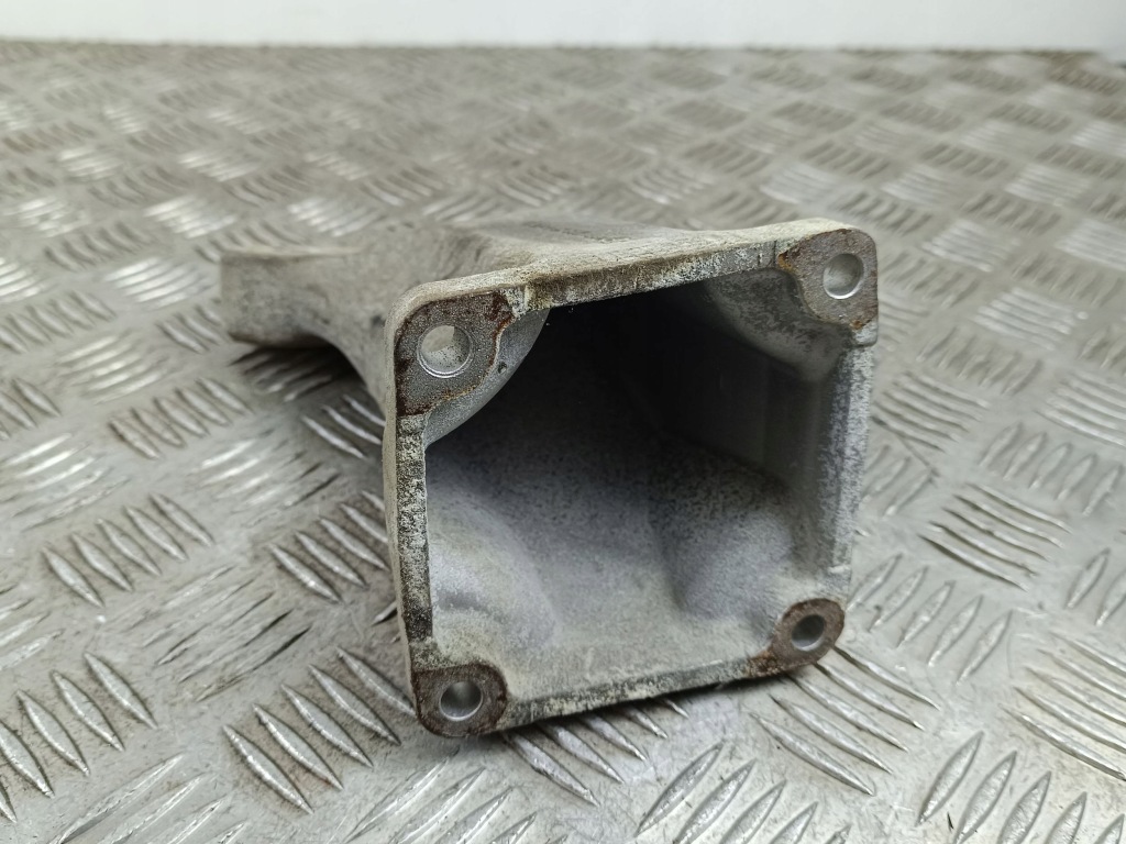 2019 ssangyong rexton кронштейн двигуна r6712231604 Ціна