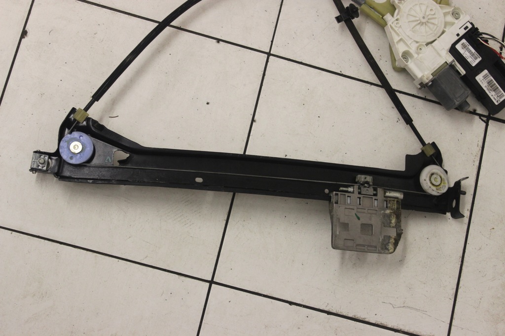 фото №6, Підйомник скло правий перед laguna iii coupe