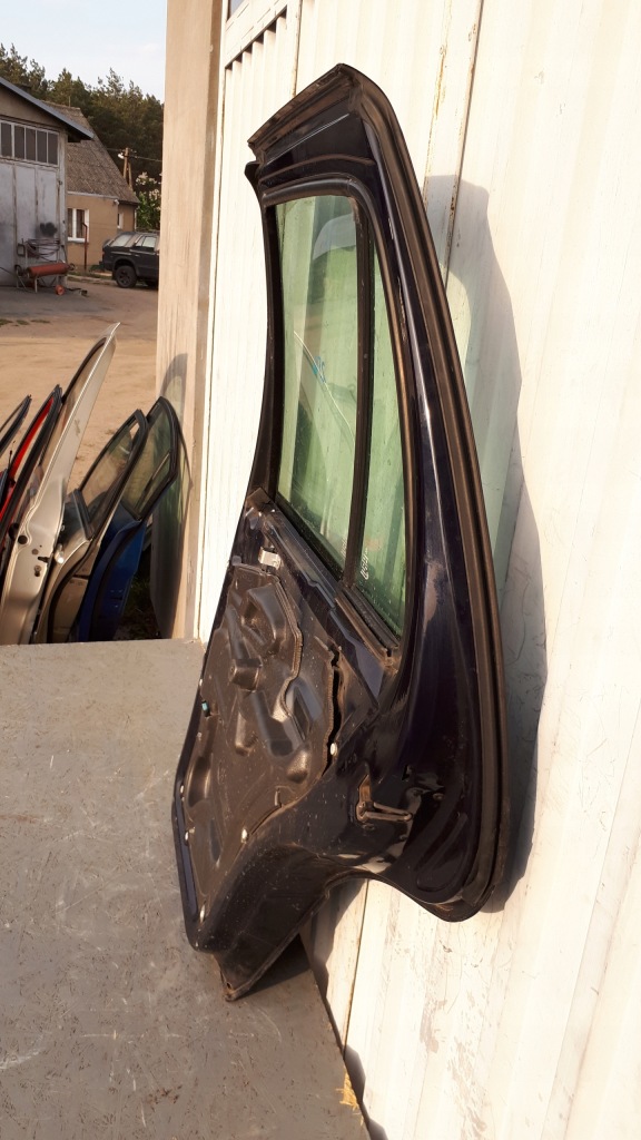 Двері задній правий mercedes ml i 1 w163 97-05 lift pń Оригінал