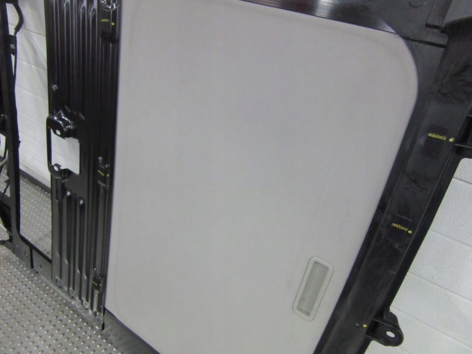 Opel antara 2007 люк в Украине