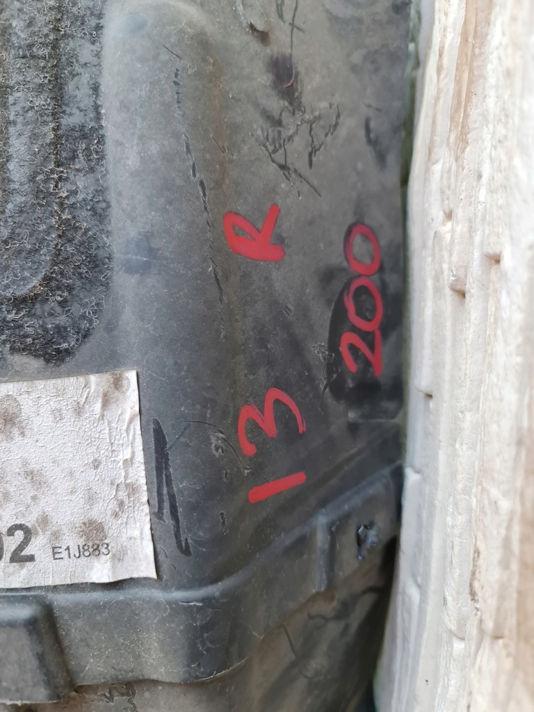 фото №2, Підкрилок правий задня bmw i3