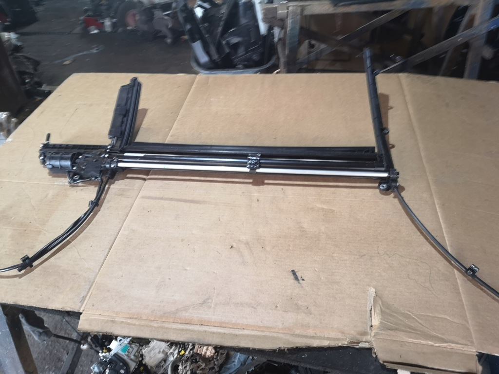 Купить Mercedes шторка солнцезащитная левая a2228105100