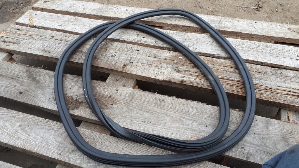 фото №1, Sq5 8r q5 прокладка двері кузовна права перед