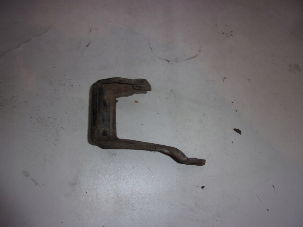 Купити Vw passat b 4 1.9 tdi кронштейн труби інтеркулер