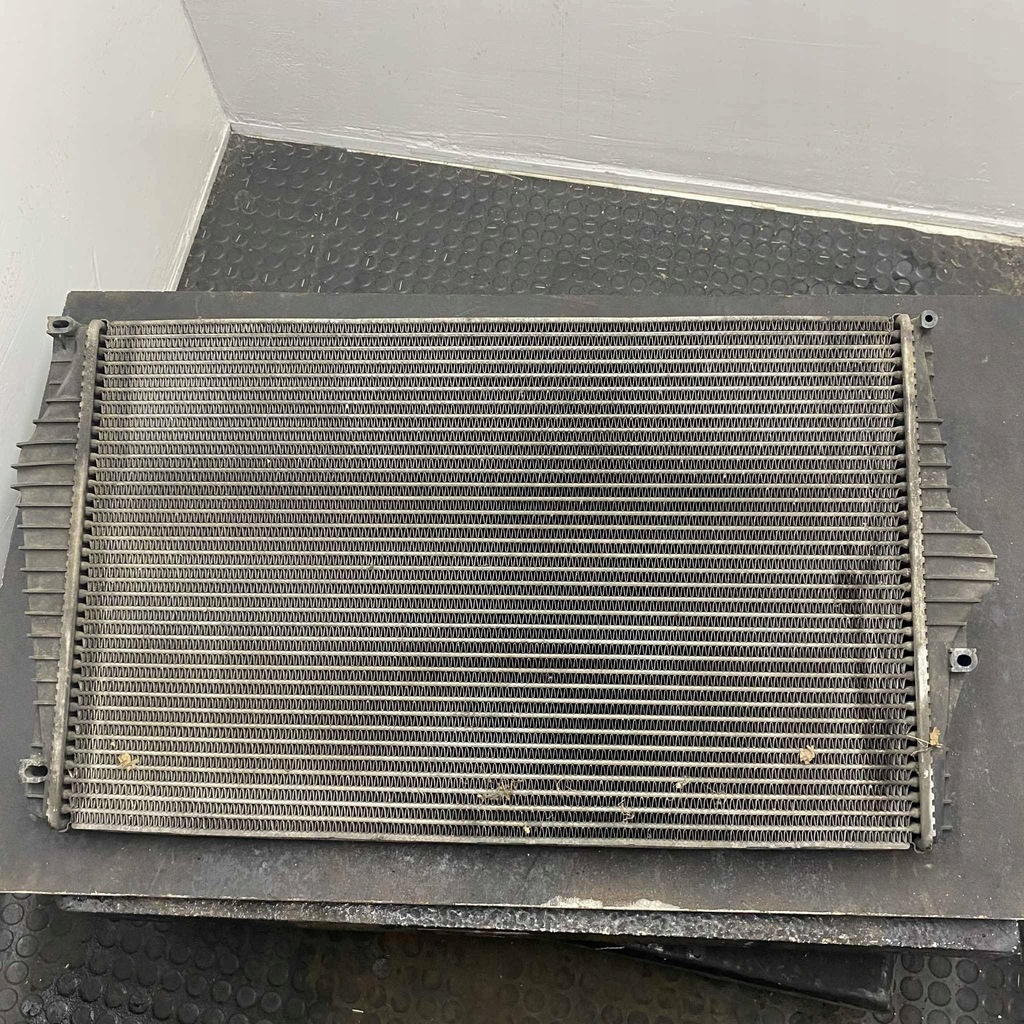 фото №1, Радиатор интеркулер xc90 i