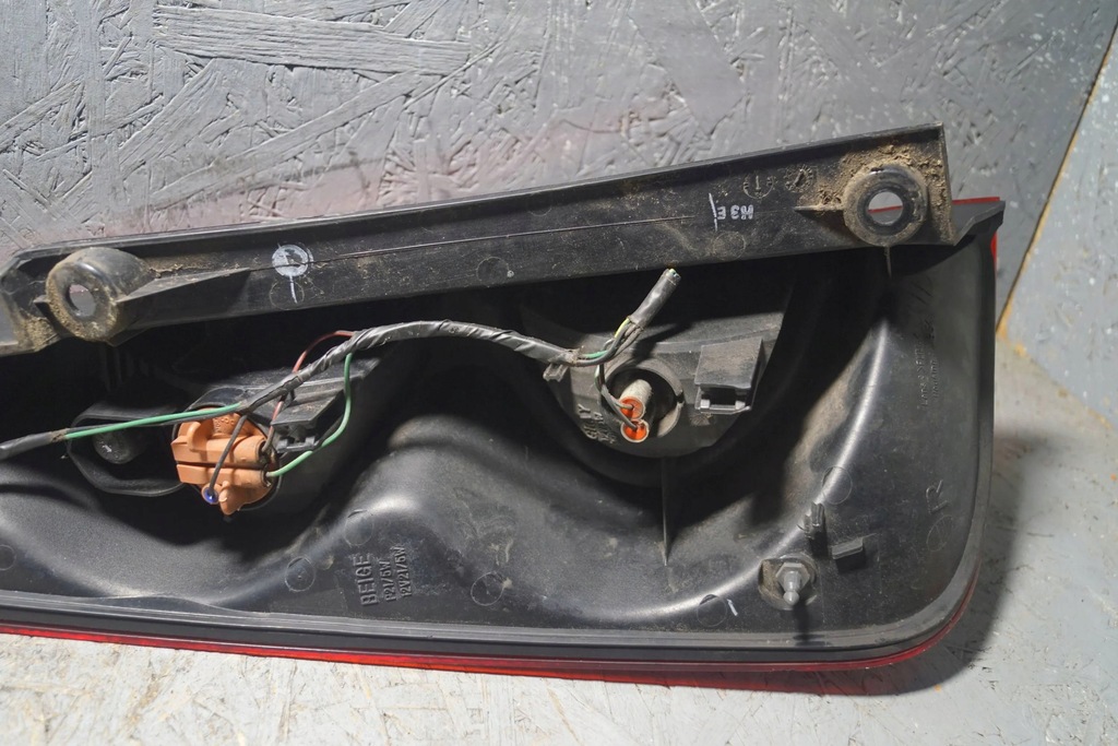 фото №16, Лампа правий задня nissan note e11 lift s1143