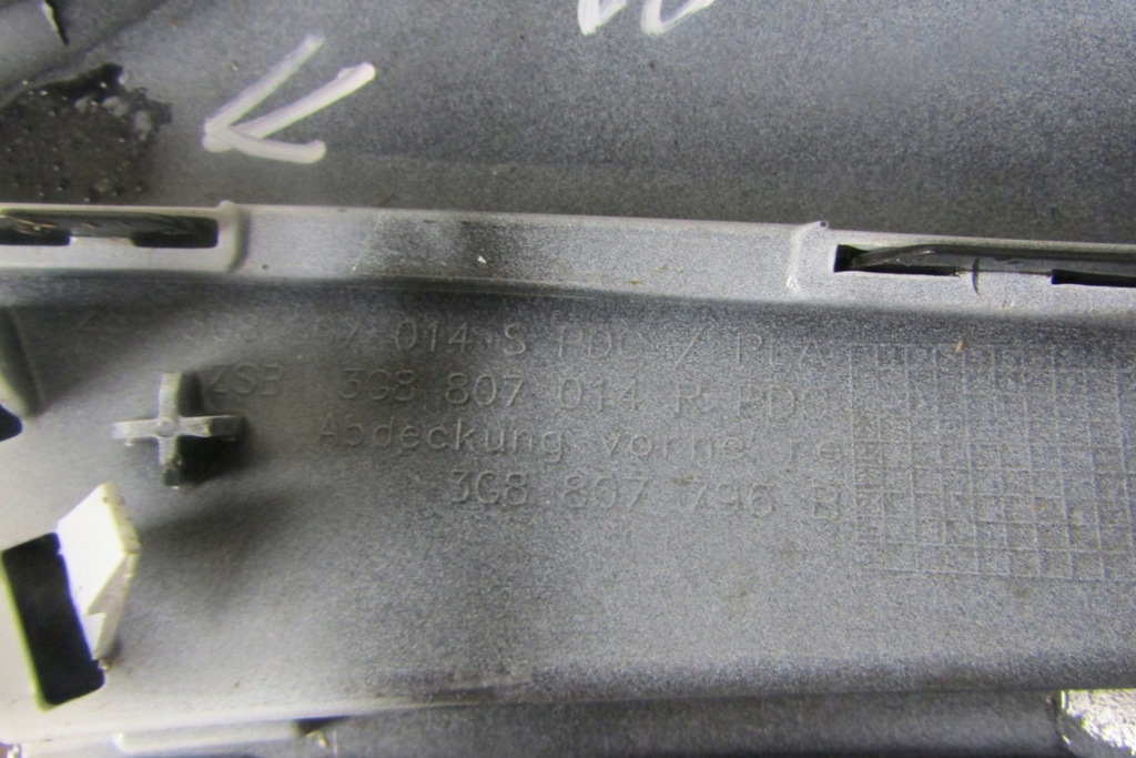 фото №8, Уголок обшивка бампер перед правый vw arteon lift 19-