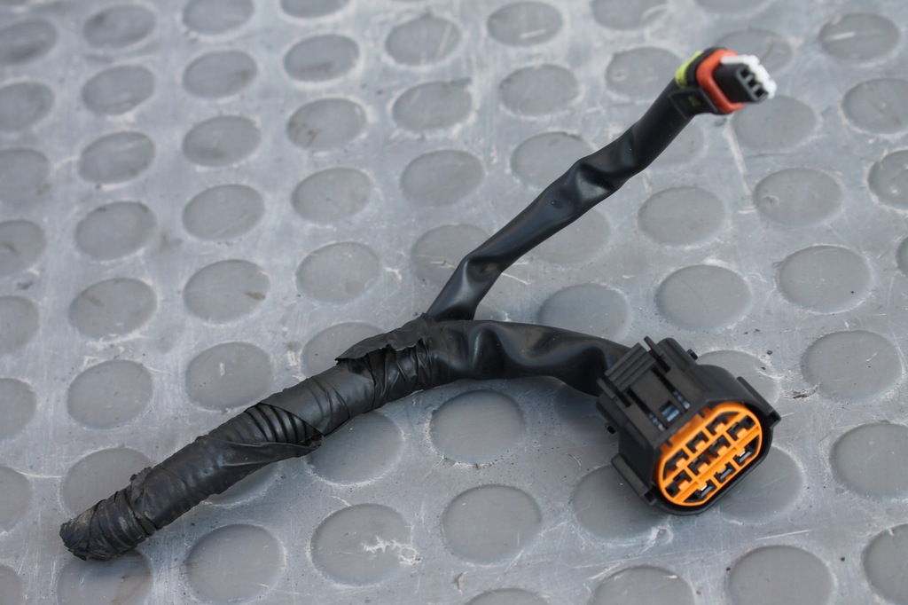 фото №6, Штекер лампы моторчик фара 9 pin kia carens iv 13-19