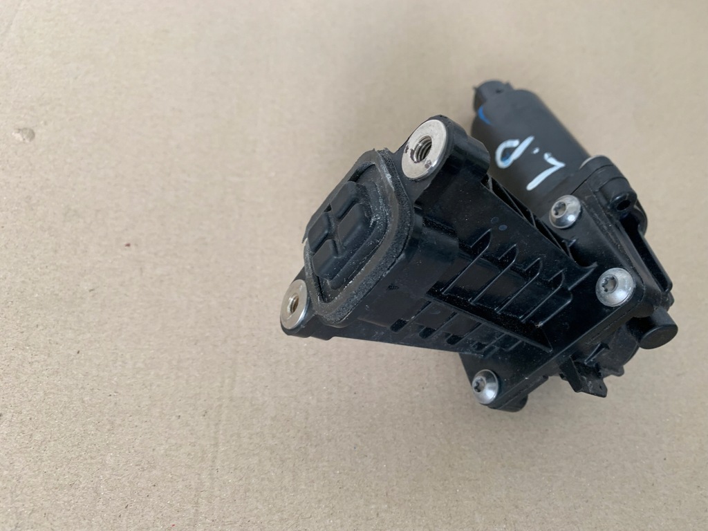 фото №12, Ford mustang mach-e rwd 75.7 kwh привод доводчик дверь левый перед