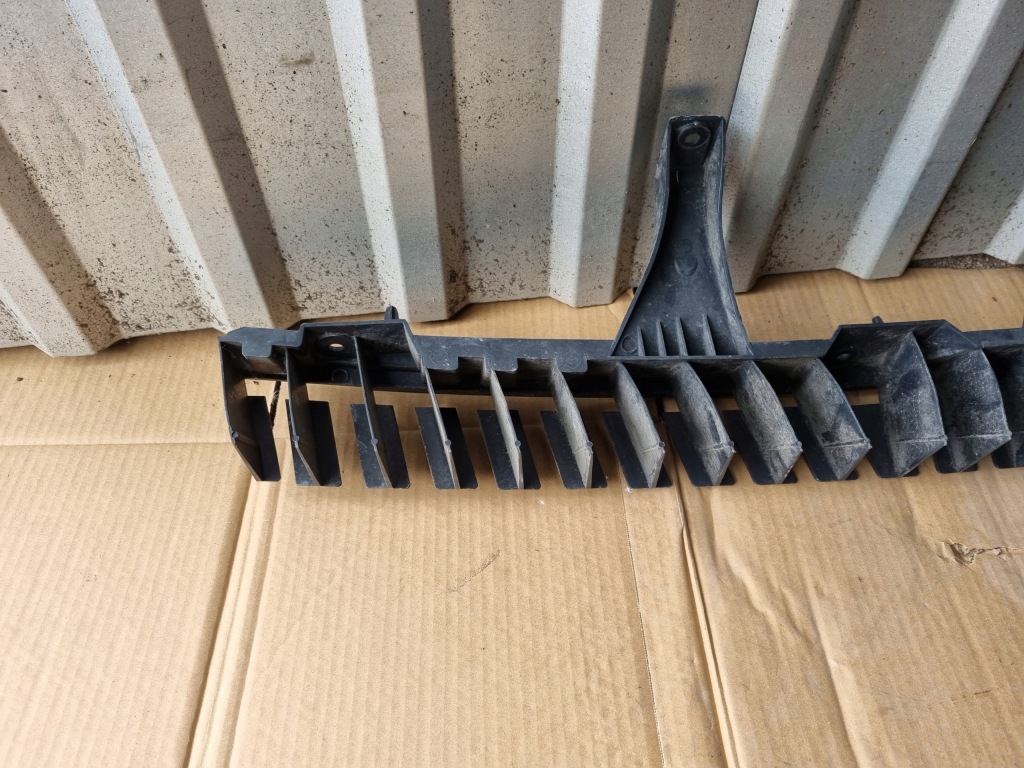 фото №9, Peugeot 308 t9 ii sw средний направляющая бампера задняя задний