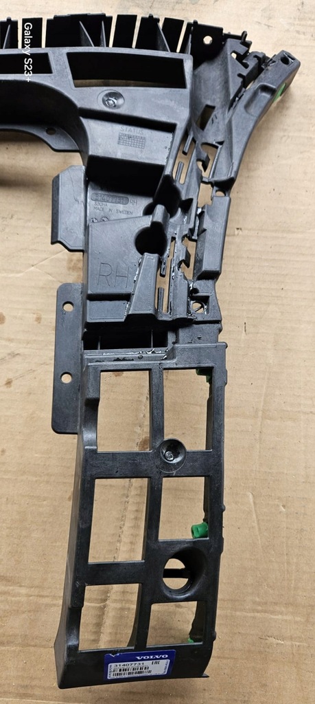 фото №8, Напрямна бампера правий задня новий volvo xc-90 ii 31407731