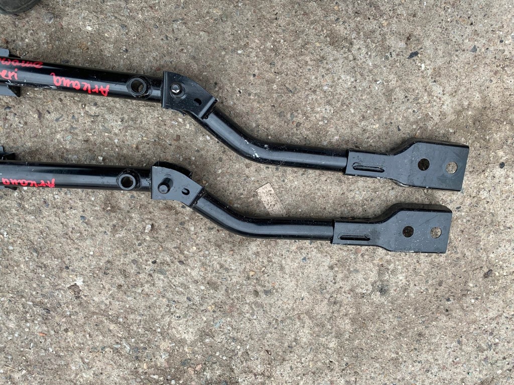 фото №3, Балка кронштейн кронштейн аккумулятора renault arkana