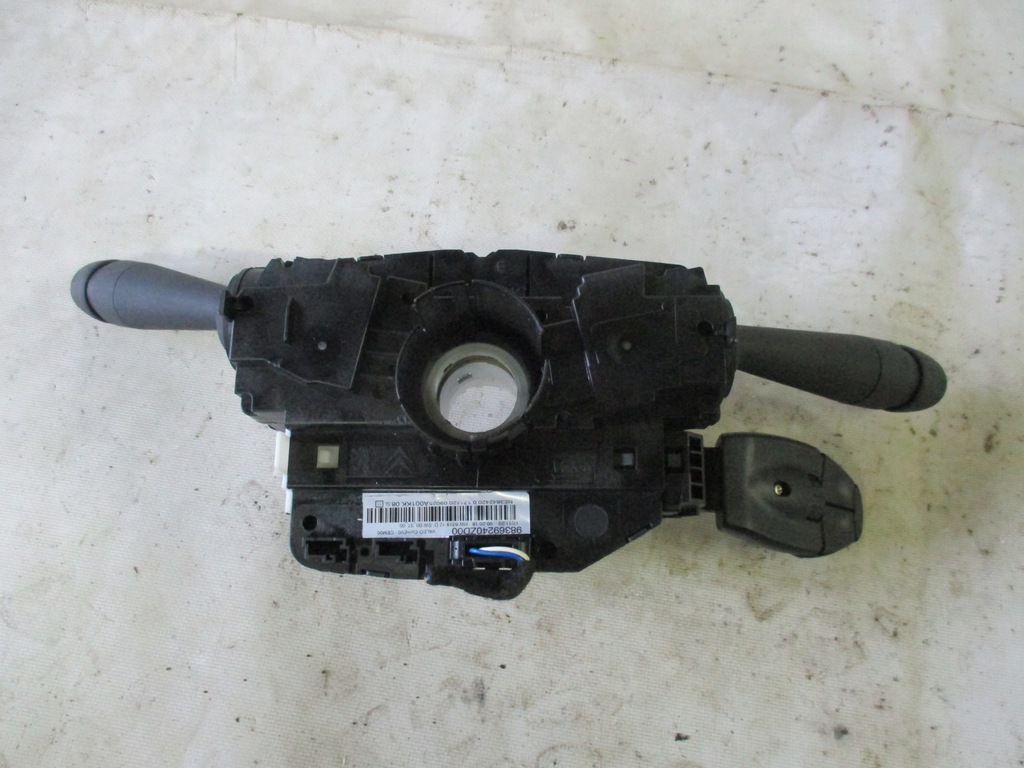 фото №9, Переключатели лента переключатели peugeot 2008 ii 98369240zd00