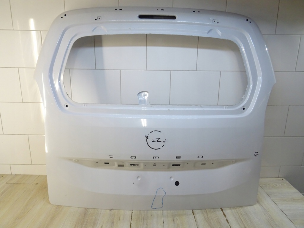 фото №1, Кришка багажника задня кришка багажника opel combo e llu