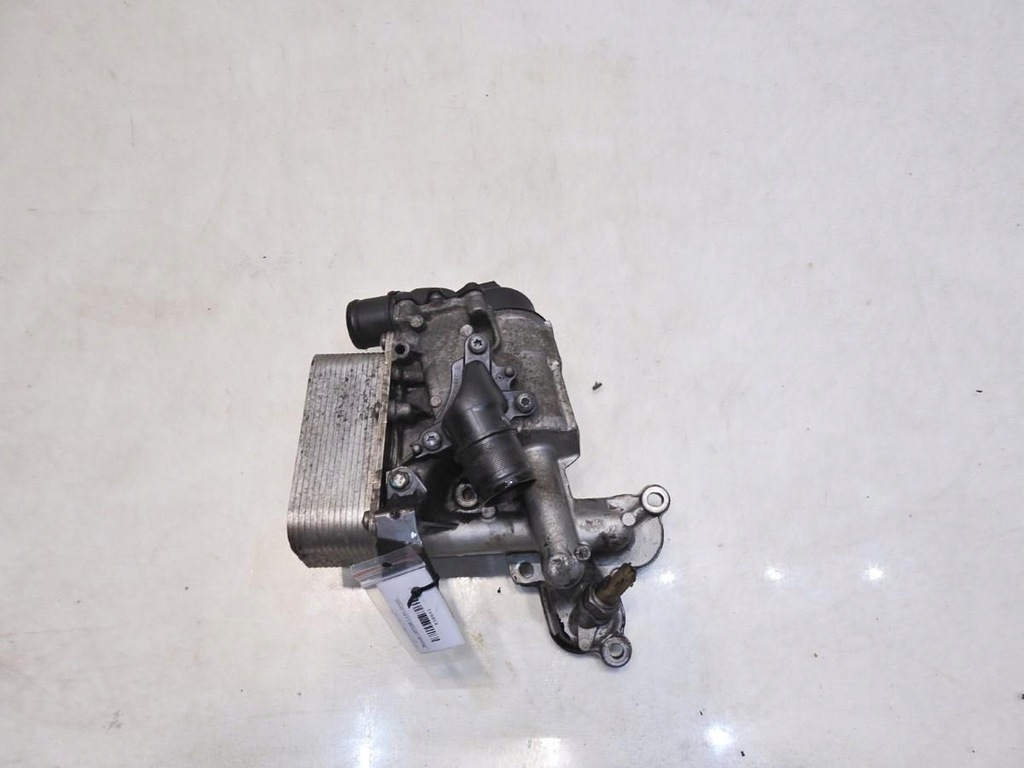 фото №6, Корпус фільтра оливи радіатор renault latitude 2.0 dci