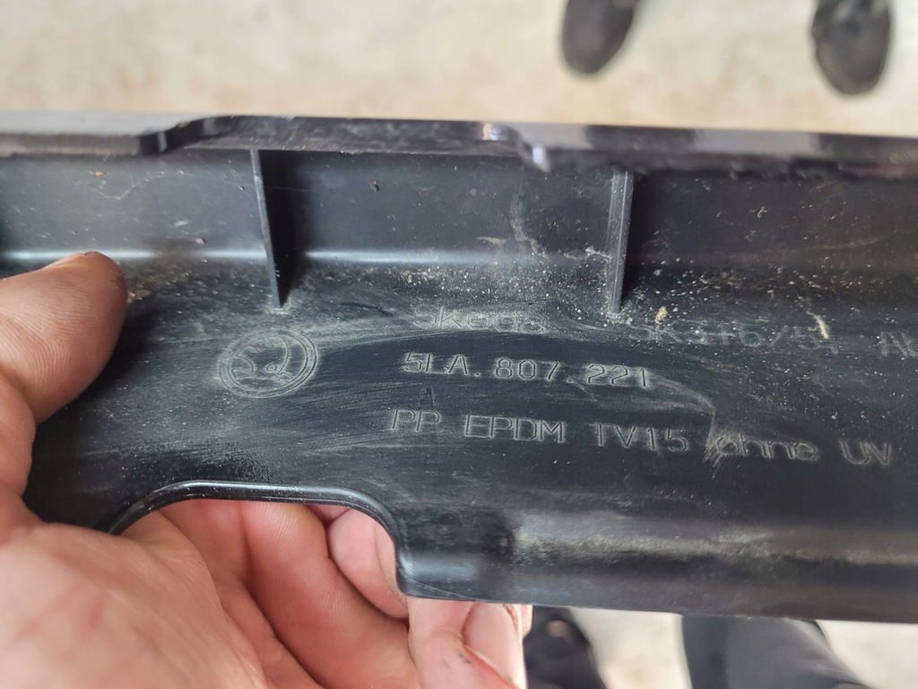 фото №12, Skoda enyaq 21- бампер перед передний 5la807221