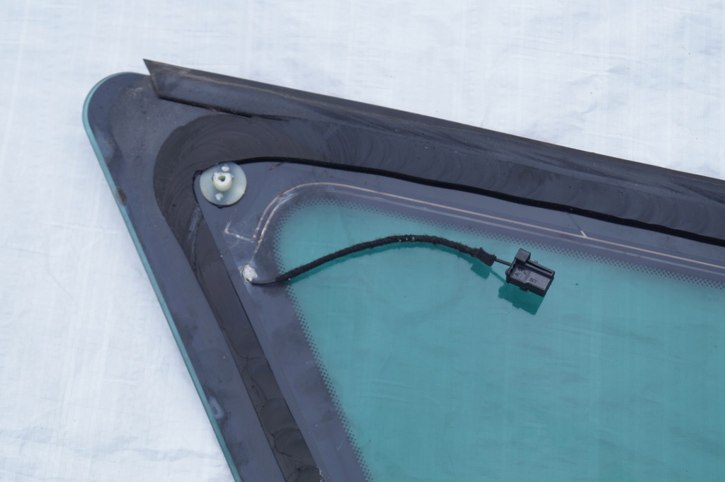 фото №6, Стекло кузовная задняя правая citroen c5 iii kombi