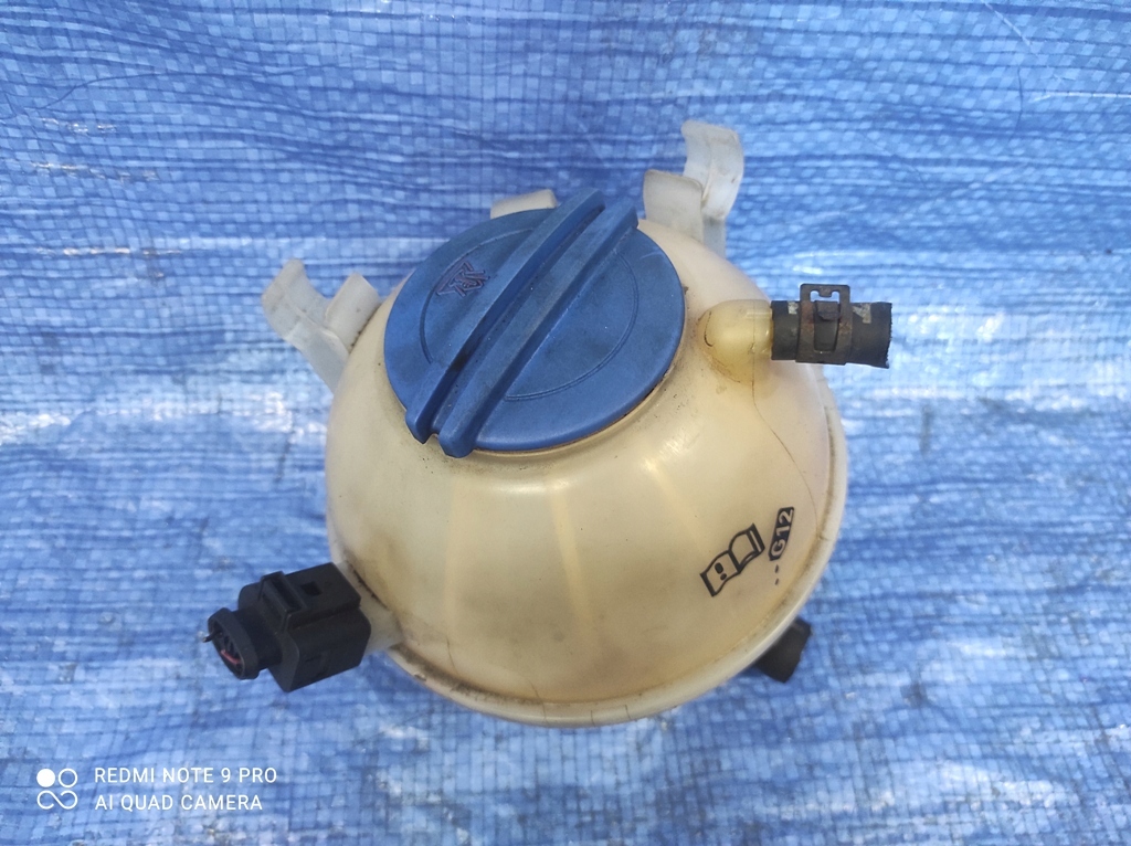 фото №5, Бачок расширительный vw passat b7 1.6 2.0 tdi