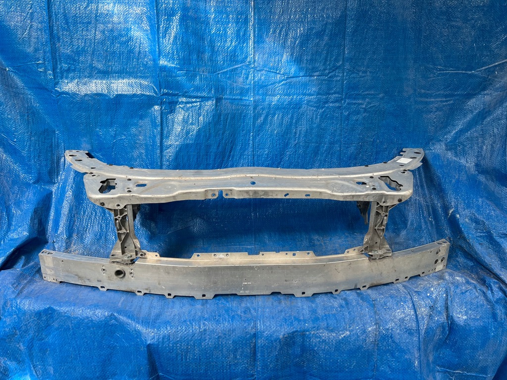 фото №1, Mercedes cklasa w205 pas передній підсилювач