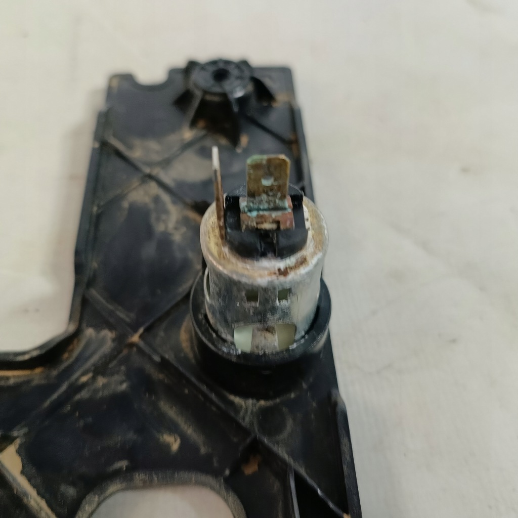 Bmw x1 f48 07- панель дверь лампа динамик америка с Разборки