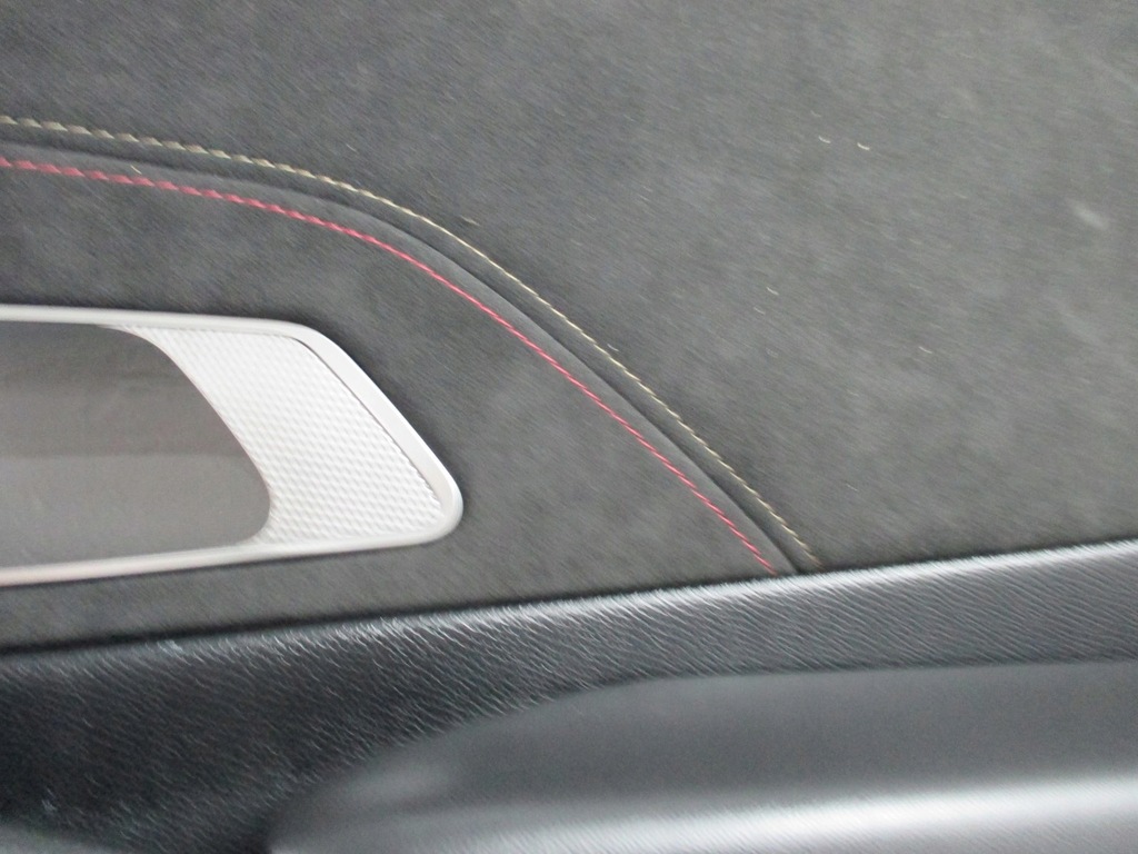 фото №5, Обивка дверь citroen ds7 performance alcantara