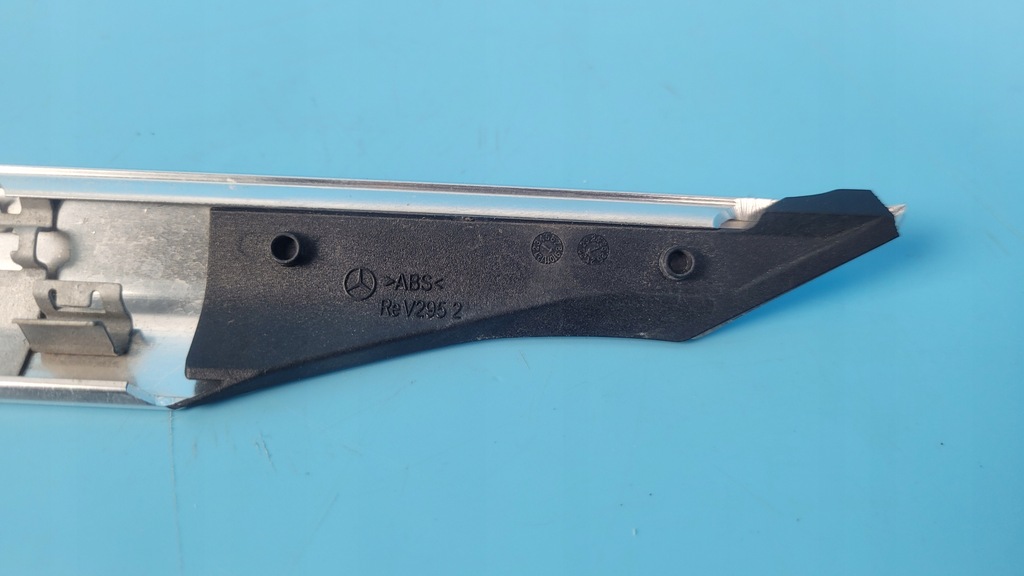 фото №12, Mercedes eqe w295 350+ 23r молдинг декоративна правий перед a2956731200