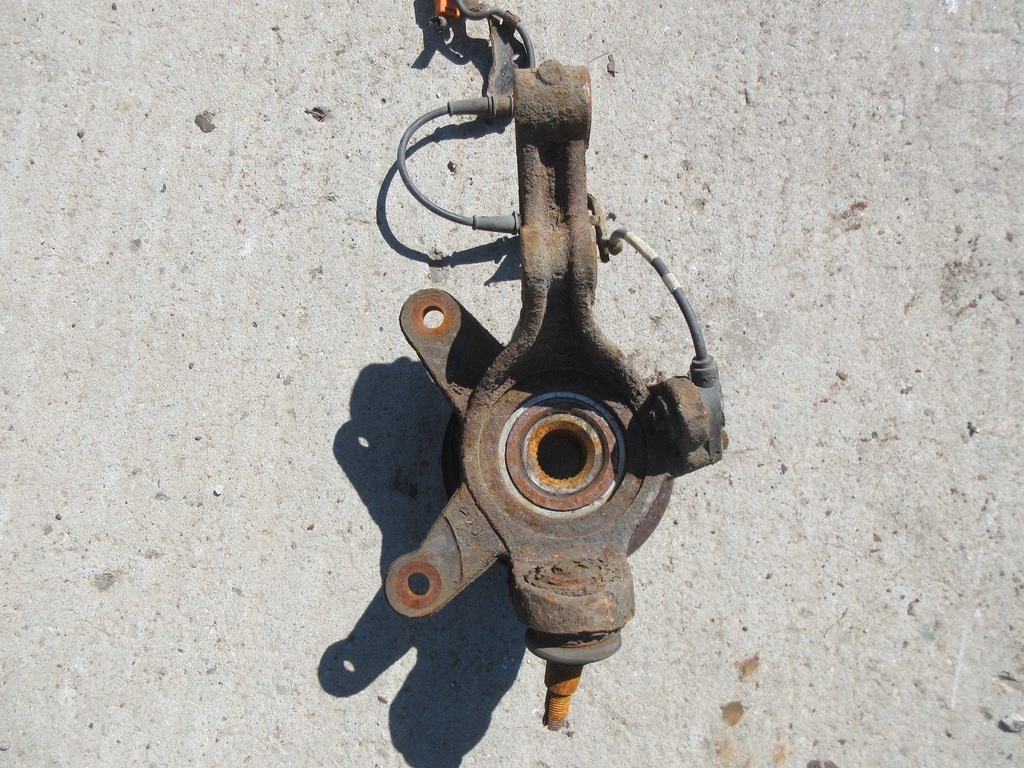 фото №12, Honda civic vii 5d hb 1.4 16v 90 km d14z6 поворотний кулак перед ліва права