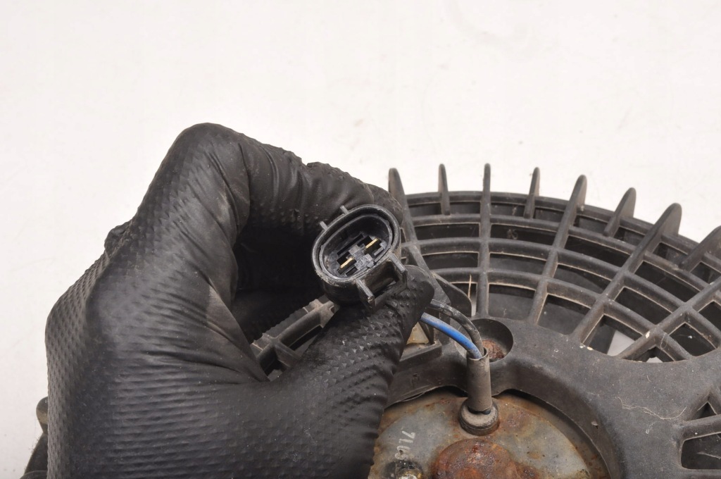 Ssangyong actyon sports 1 2.0 вентилятор радиатора 88210-09050 Недорого