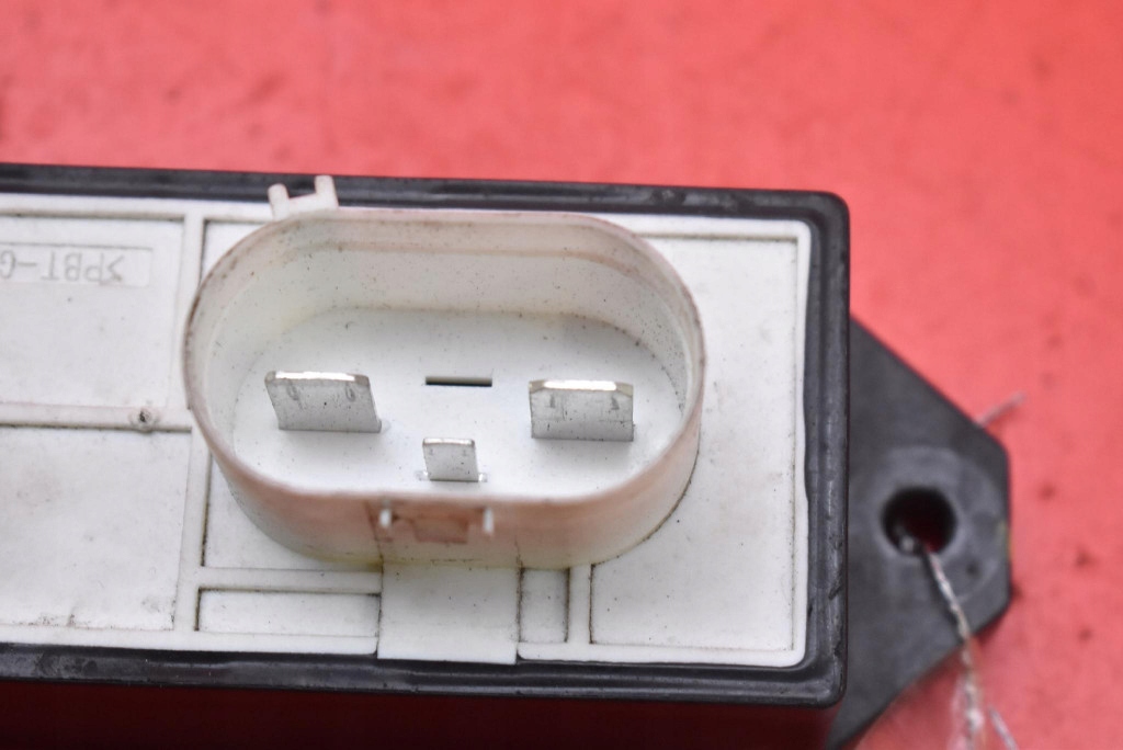 Блок управления модуль вентилятора 30090043 mg zs 2 ii 1.5 vti-tech 106 km lift с Разборки