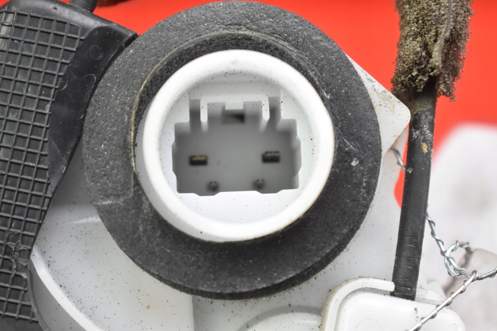 фото №7, Замок дверь левый задняя задний q51-14120 toyota avalon 4 iv xx40 13-18