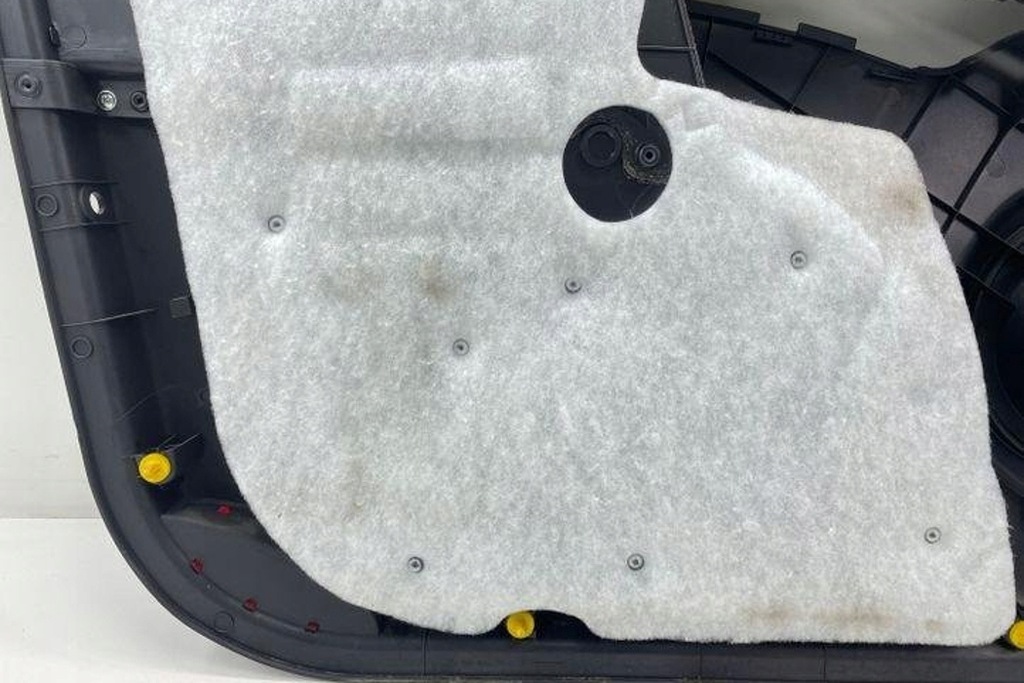 фото №7, Обшивка передніх правих двері kia sportage v nq5 823251f000 2.0l