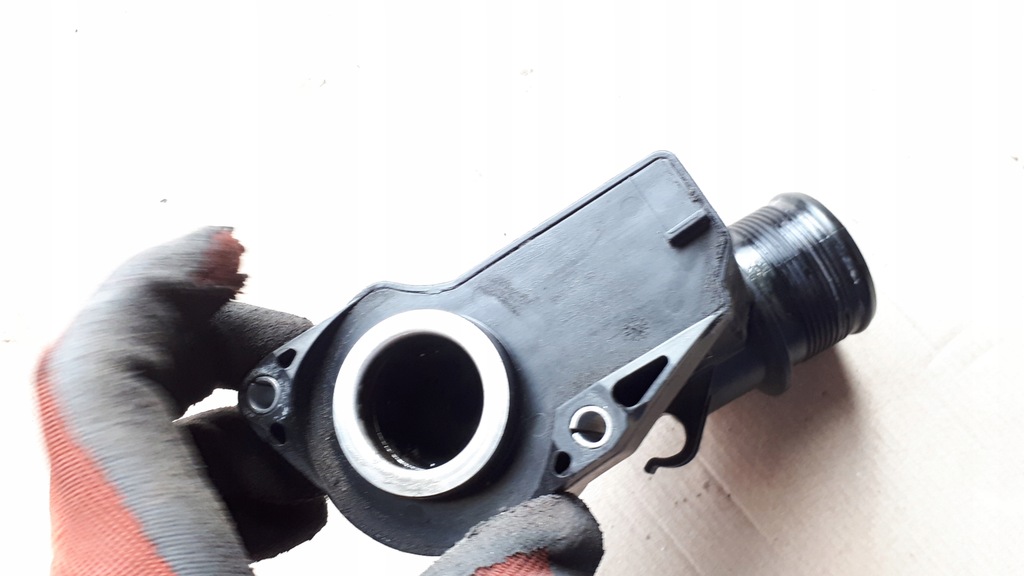 фото №6, A4 b9 8w патрубок турбіни 2.0 tdi 04l131111n a5 8w