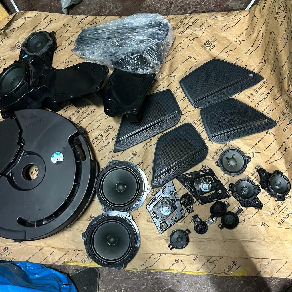 фото №1, Набір динаміків audi a6 4k 4k9 c8 bang & olufsen