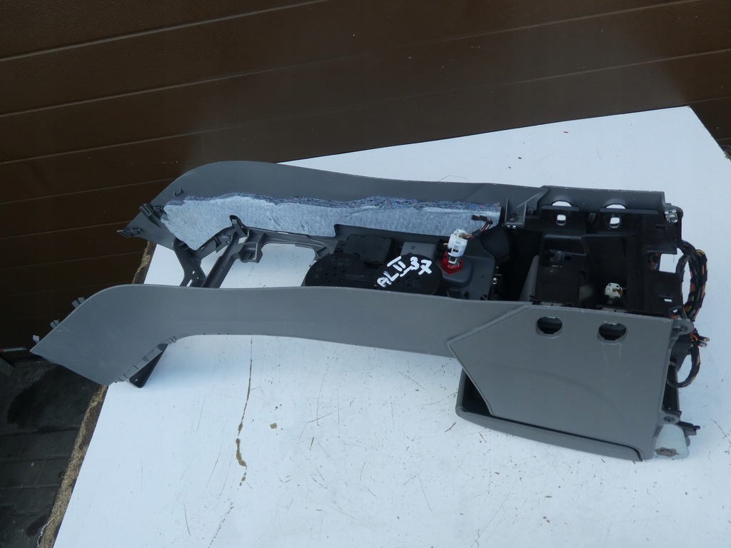 фото №6, Туннель подлокотник vw sharan alhambra 5m0864207g