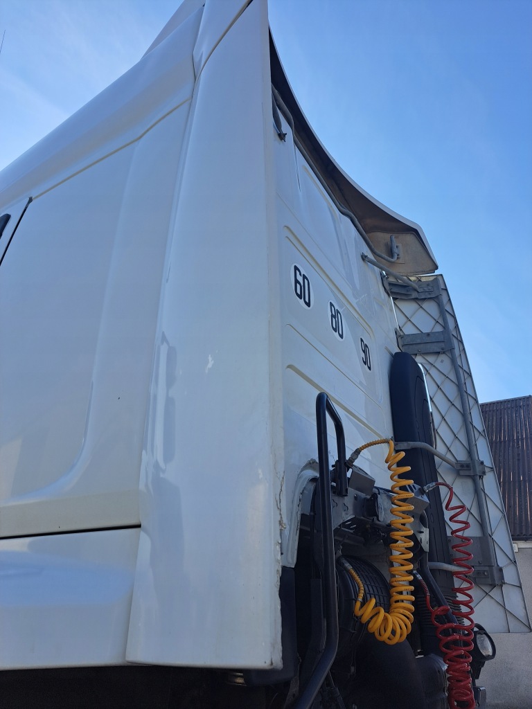 Спойлеры ветровики комплект renault premium dxi разные цвета Цена