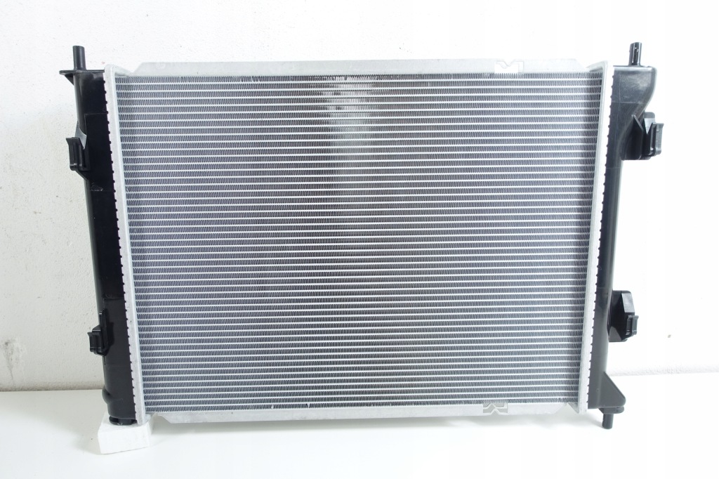 Радіатор води hyundai ix20 kia venga 253101o050 25310-1p050 253101p550 Оригінал