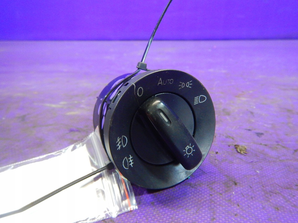 фото №1, Vw golf v plus 03- переключатель света 1k0941431as