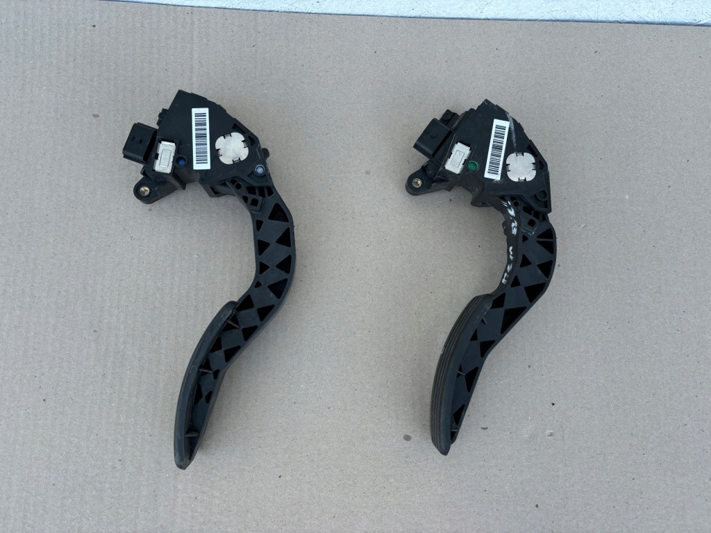 фото №1, Потенціометр педаль газу renault 180020024