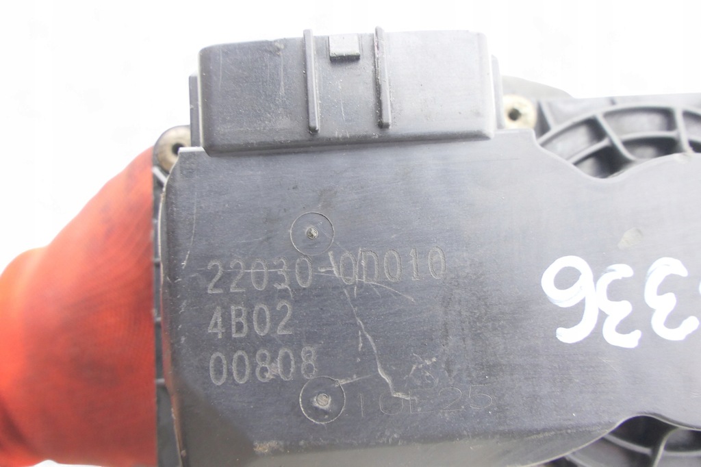фото №11, Дроссельная заслонка toyota avensis t25 corolla e12 1.8 16v 22030-0d010