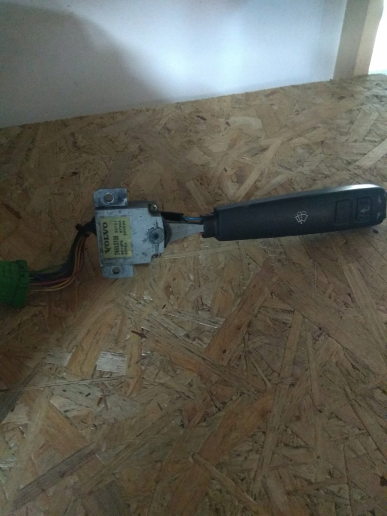 фото №1, Перемикач двірник volvo fh 20553738