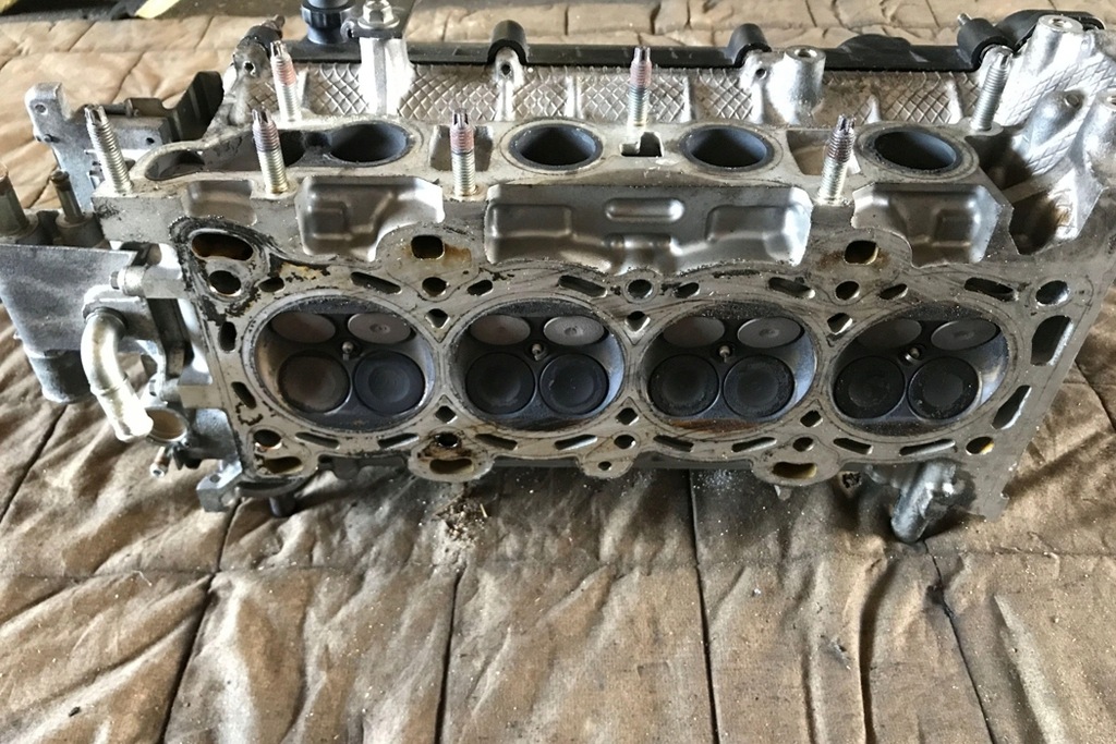 фото №9, Головка двигуна mazda 121 ii db 3s4g6090a 2.0l бензиновий 2008