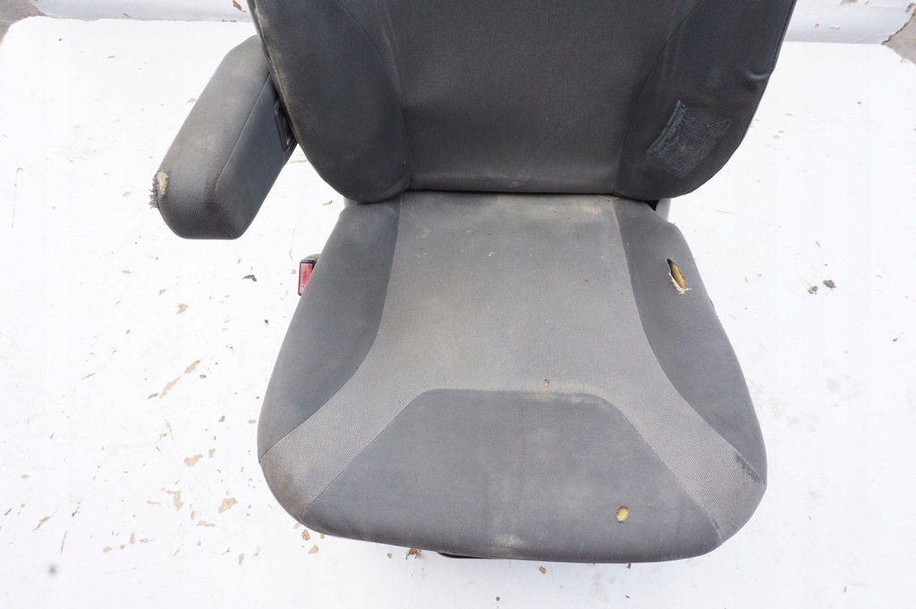 фото №3, Сиденье левый перед водителя renault trafic 2 ii