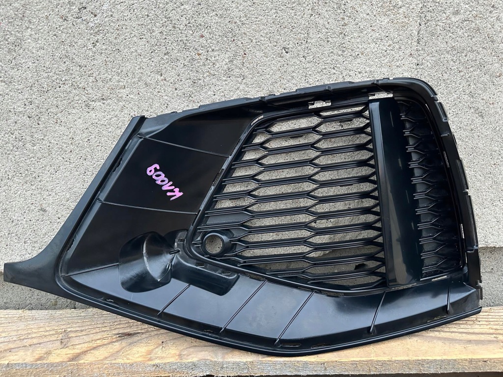 фото №1, Решётка бампера перед левая audi q8 s-line sq8 4m8