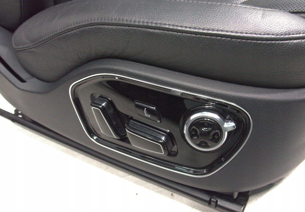 фото №10, Сидіння вентильовані шкіра обшивки audi a8 d4 4h